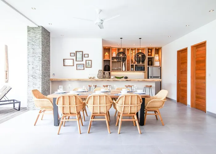 Villa Seaside Haven Charming 4Br Villa, 5 Min To Beach Canggu (Bali)